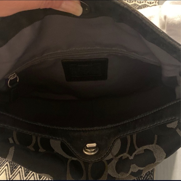 Purse - Picture 2 of 2